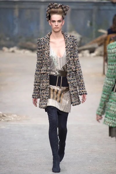Look 1